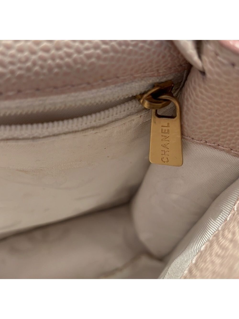 Chanel Caviar Shoulder bag - Picture 13 of 16